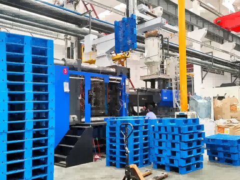 Plastic pallet machine advantages