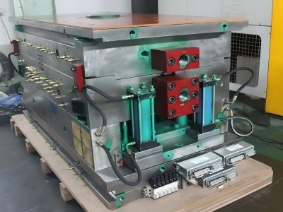 Precautions of Injection Mould installation